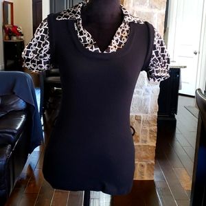 🍁🎄 3 for $10. Black & White Top.